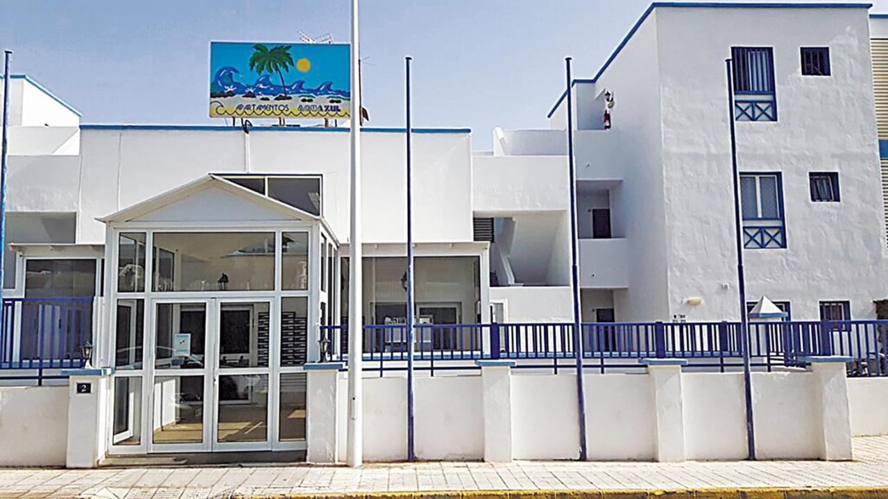 Appartement Aguazul - A Pie De Piscina Y Vistas Al Mar à Puerto del Carmen  Extérieur photo